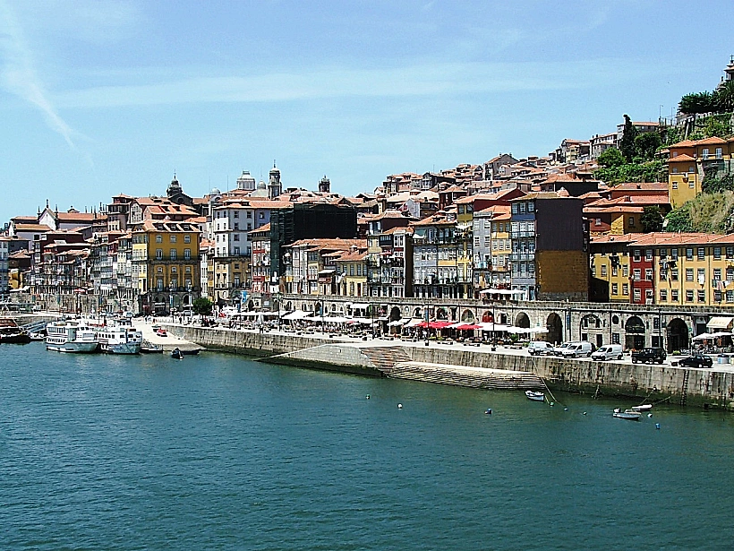 כתבה על טיול יין בפורטוגל, תמונה בגודל מותאם אישית