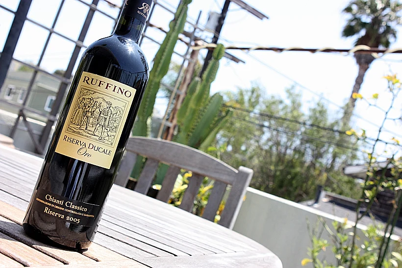 תמונה של בקבוק קיאנטי לכתבה על טוסקנה כאזור יין במתחם עולם היין