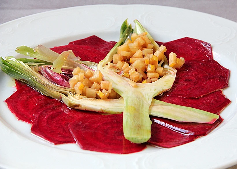 ארוחת פסח באקליפטוס הירושלמי