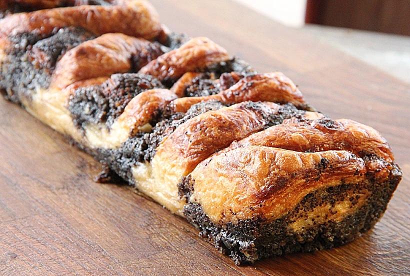 עוגת שמרים פרג