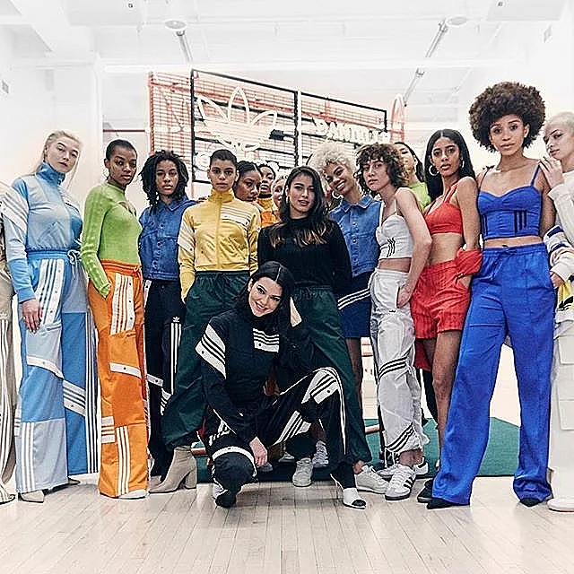 הצצה לקולקציה שתושק פה בשבת(אינסטגרם )