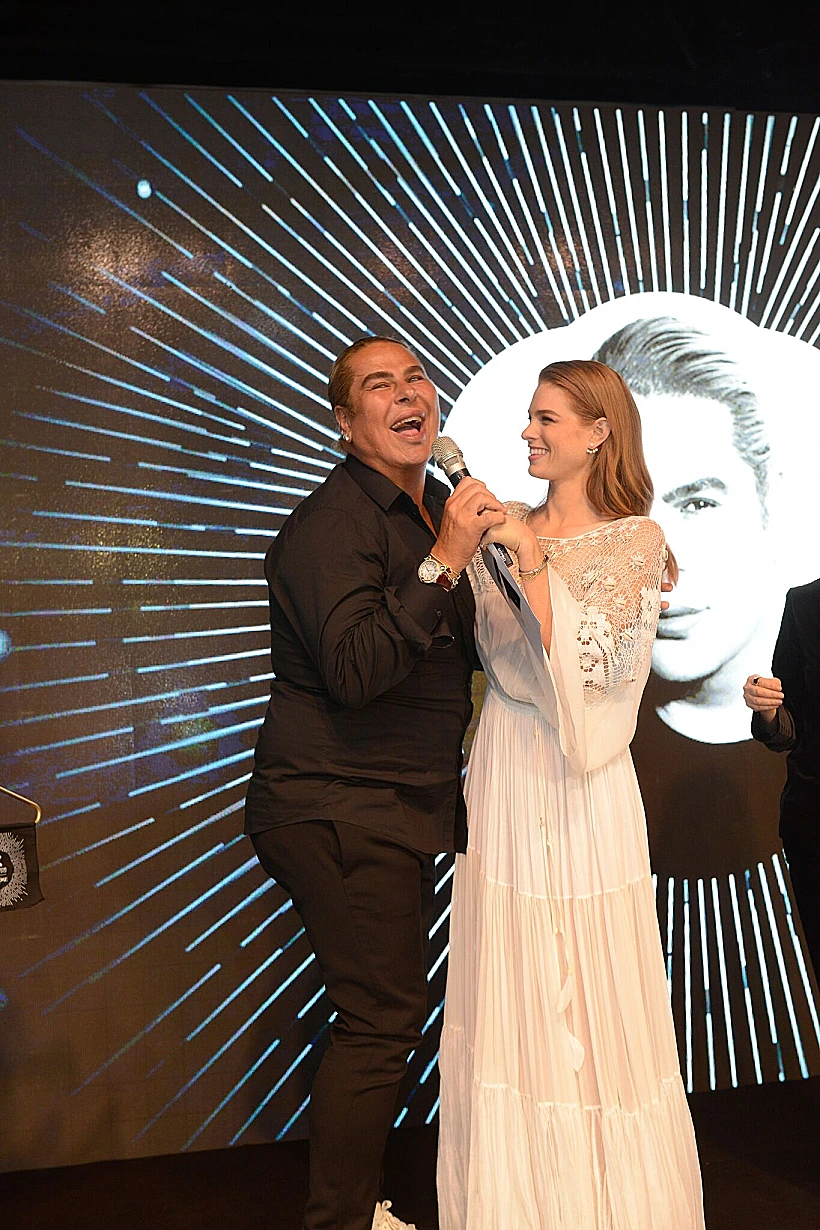 מיקי בוגנים