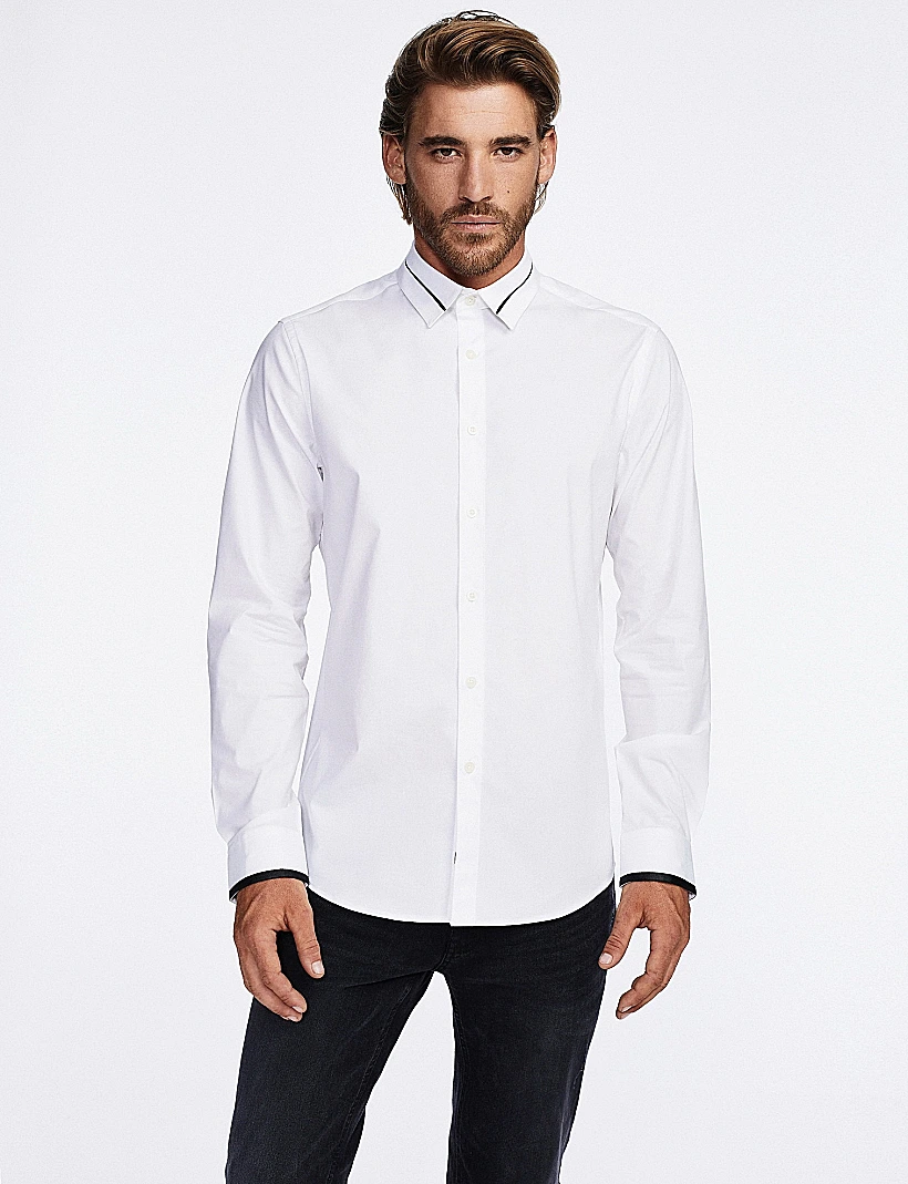 חולצות מכופתרות