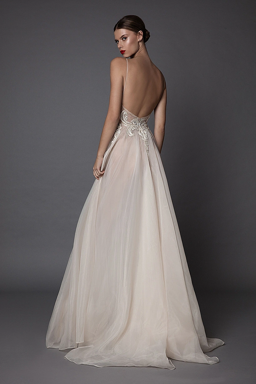 השמלה של תניה