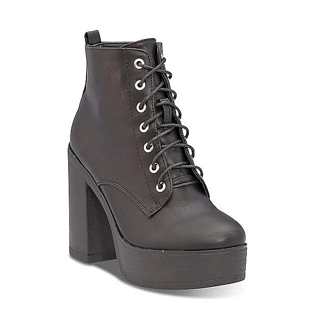 ביונסה מעצבת בגדי ספורט