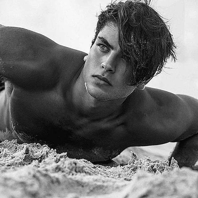 עומר מילר הדוגמן