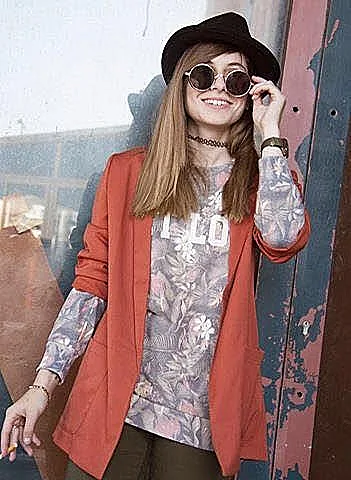 איה מלמד חי