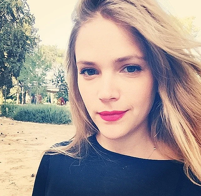 אסתי גינזבורג