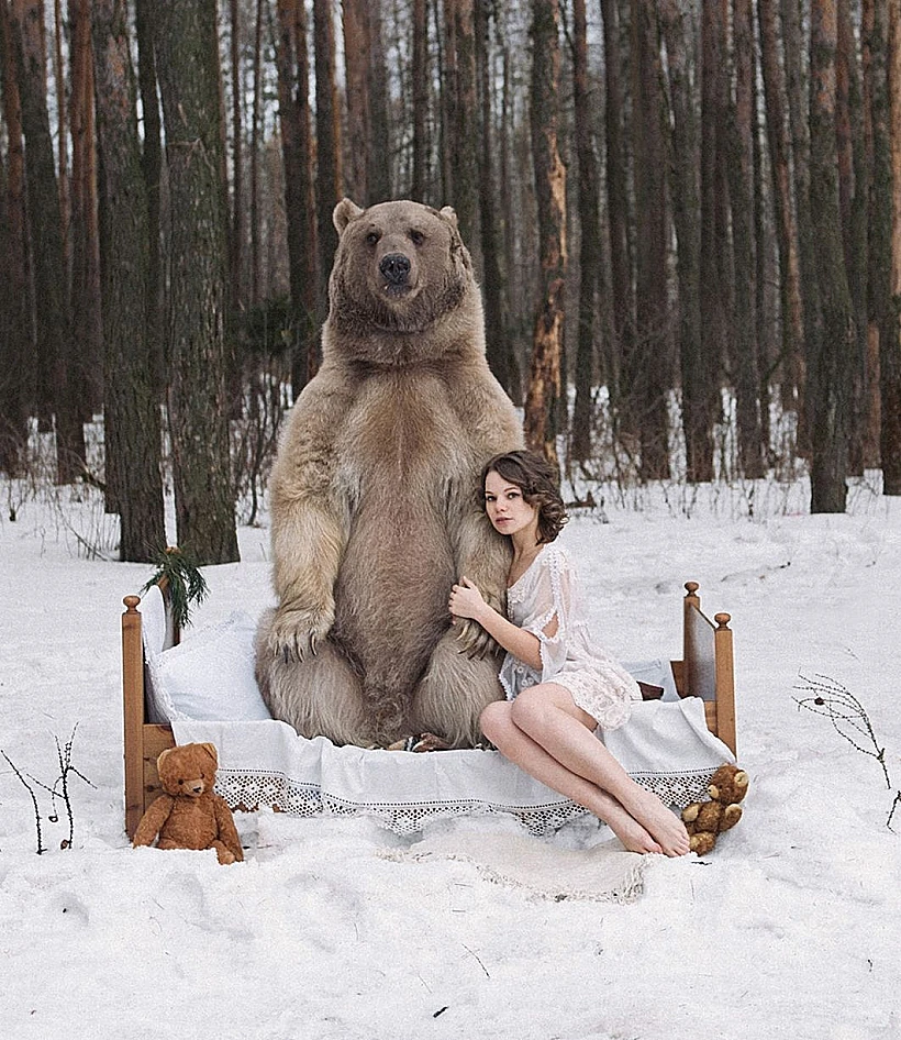 הדוגמנית שהצטלמה עם דובים