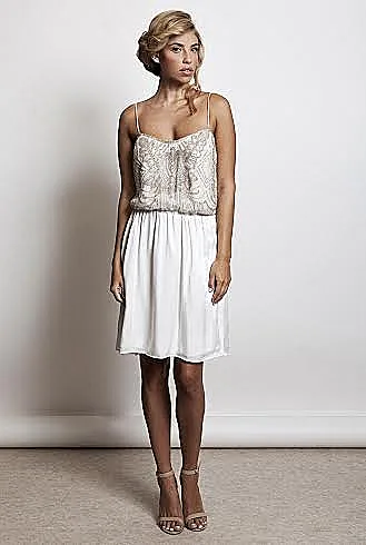 שמלות לבנות