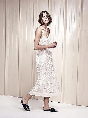 שמלות לבנות