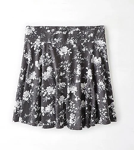 חצאיות קצרות