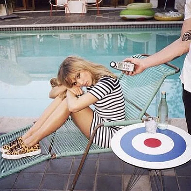 אואופנה באינסטגרם