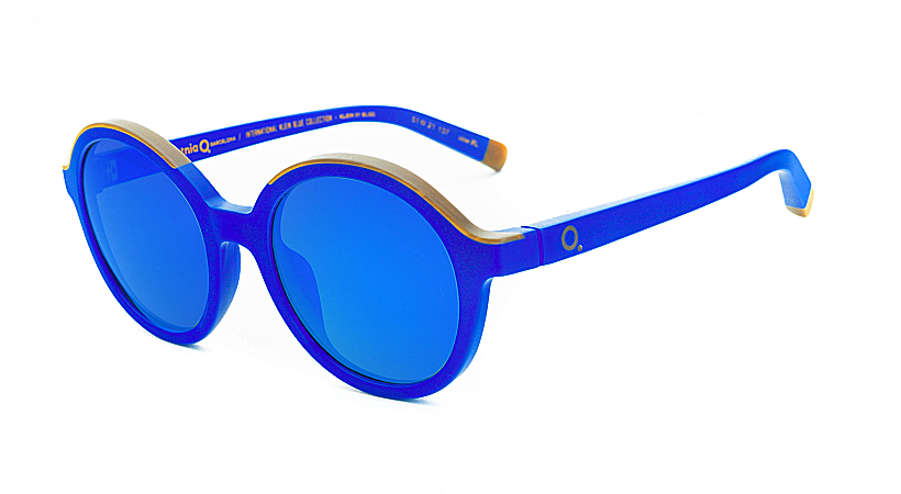 מממשקפי שמש כחולים