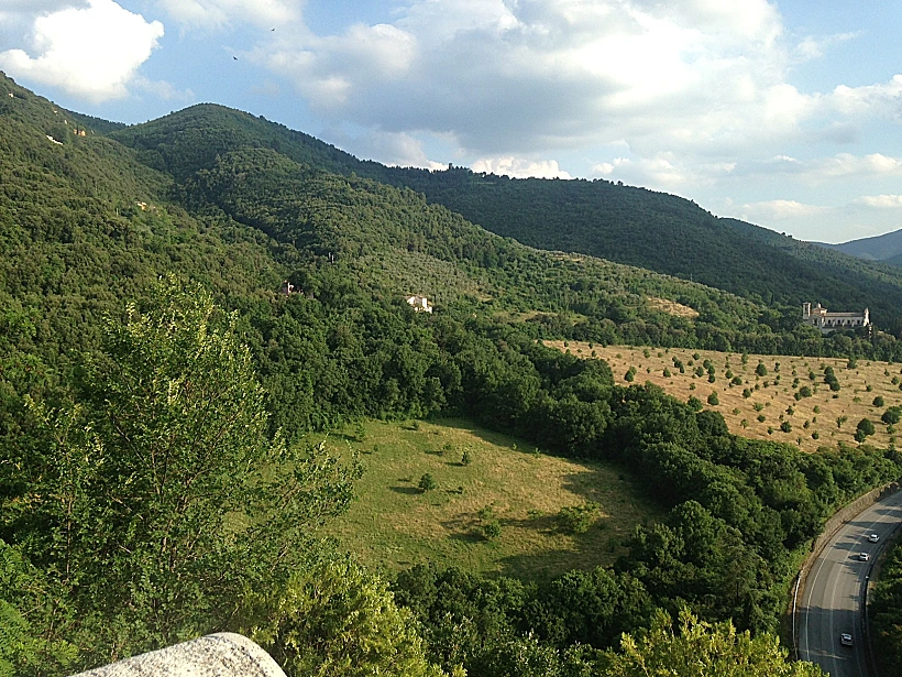 היתרון של ספולטו, נוף ירוק ובלתי נגמר