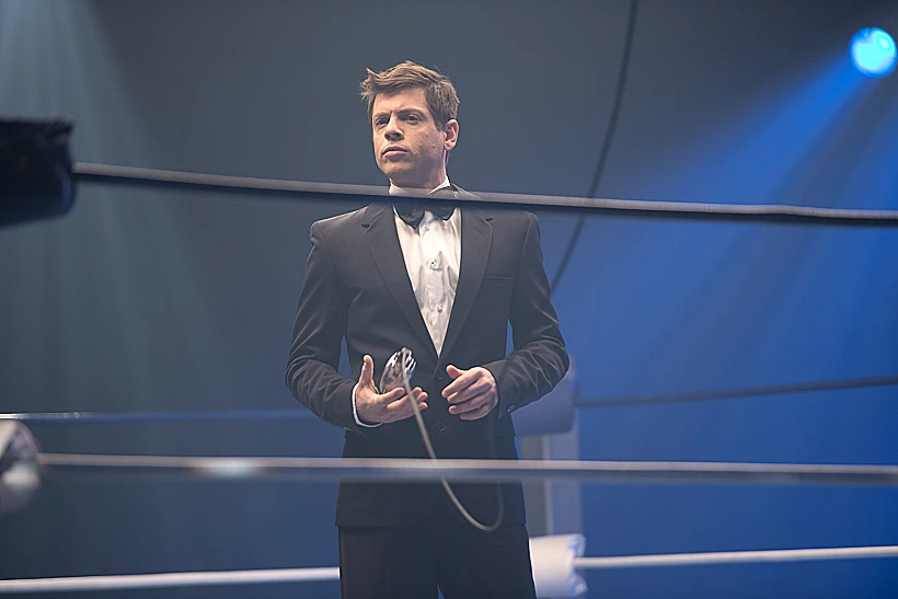 מיכאל הנגבי - היפה והחנון 4