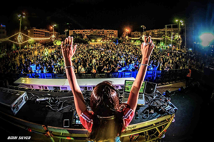 הייתי שמחה להפיק שיר לדואה ליפה