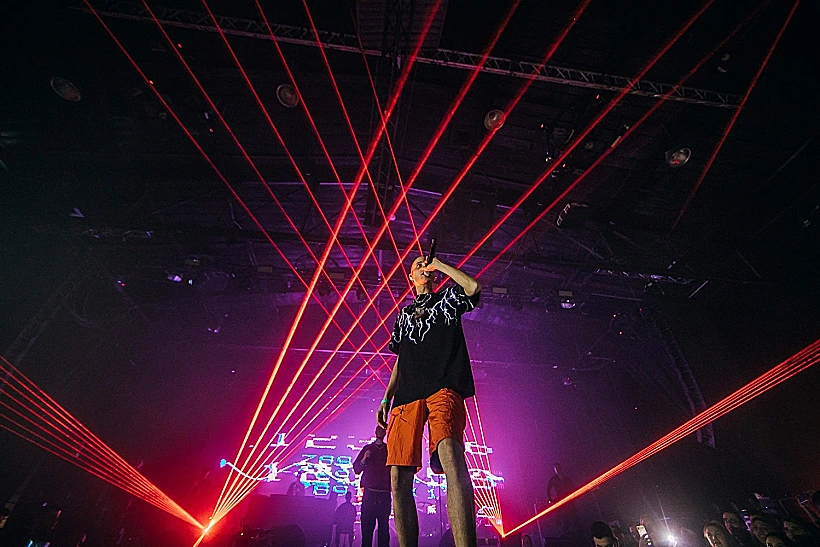 דודו פארוק בהופעה