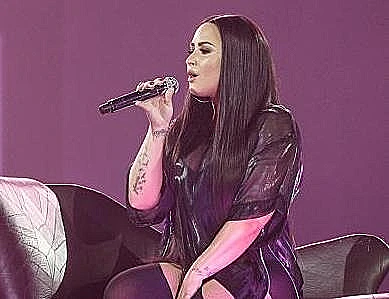 מהבמה הגדולה הישר לגמילה