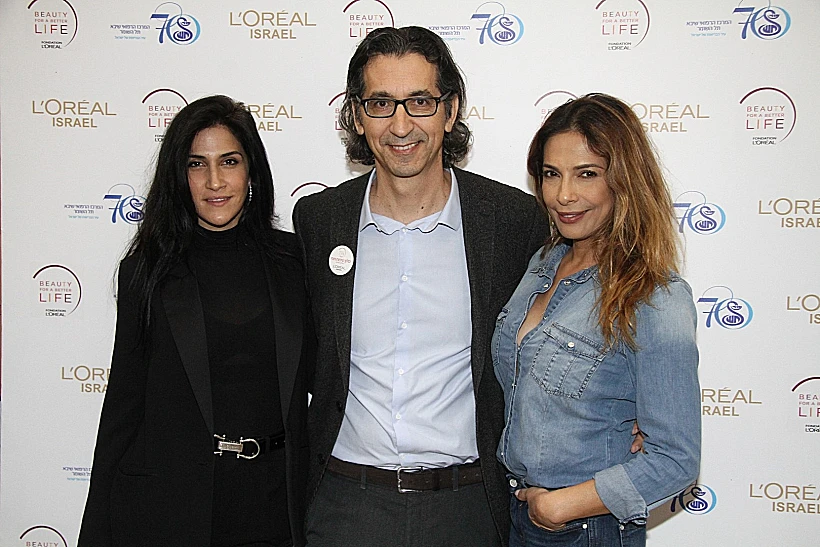 שרון חזיז עם אלי שגיב ומגי אזרזר