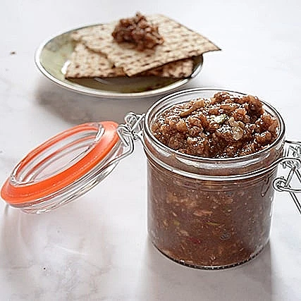 אל תתנפלו על מאכלי הברכות(אינסטגרם )