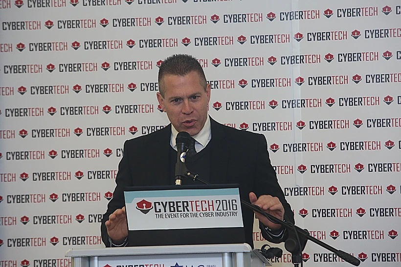 גשר מעגלי, אקוואדור