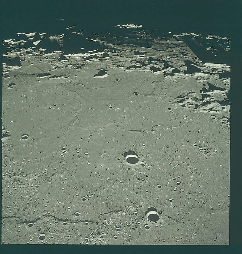 ארכיון התמונות של משימות אפולו נפתחת לקהל הרחב