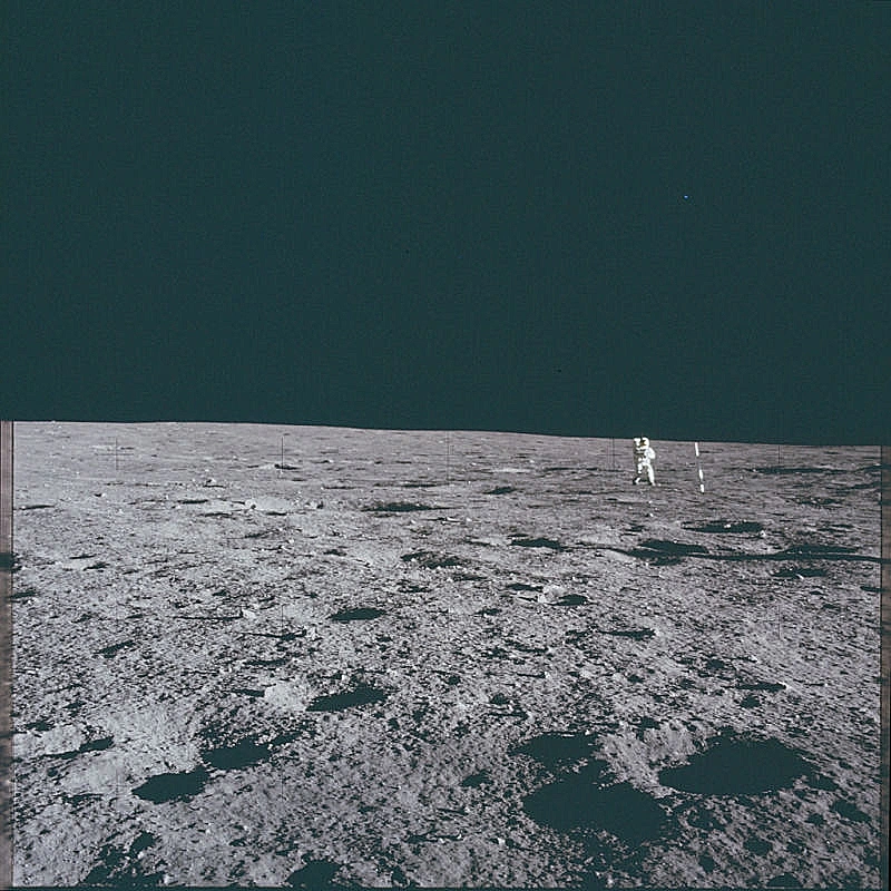 ארכיון התמונות של משימות אפולו נפתחת לקהל הרחב