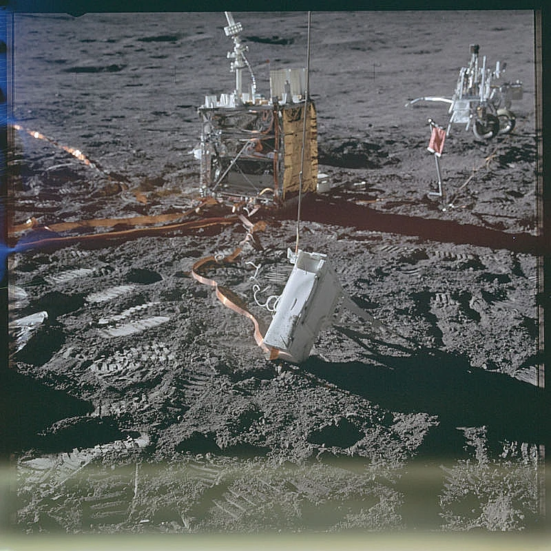 ארכיון התמונות של משימות אפולו נפתחת לקהל הרחב