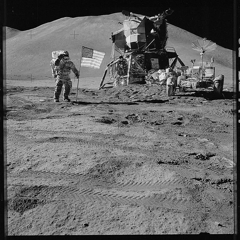 ארכיון התמונות של משימות אפולו נפתחת לקהל הרחב