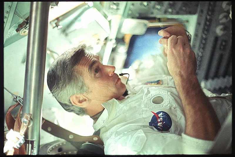 ארכיון התמונות של משימות אפולו נפתחת לקהל הרחב