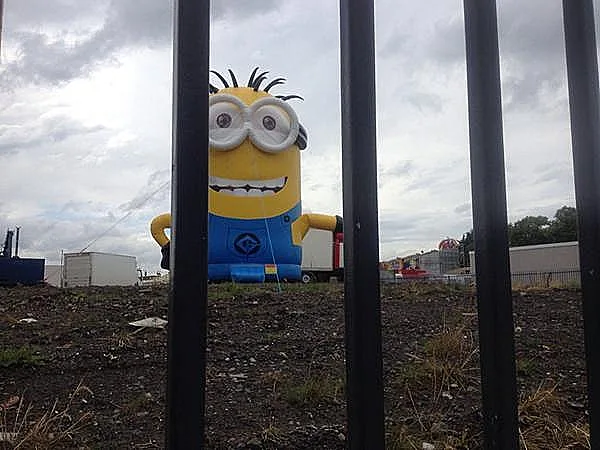 המניונים כובשים את דאבלין