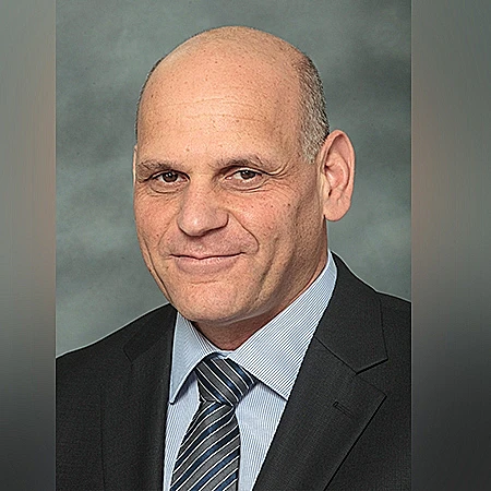 בצלאל (בוצי) מכליס, נשיא ומנכ