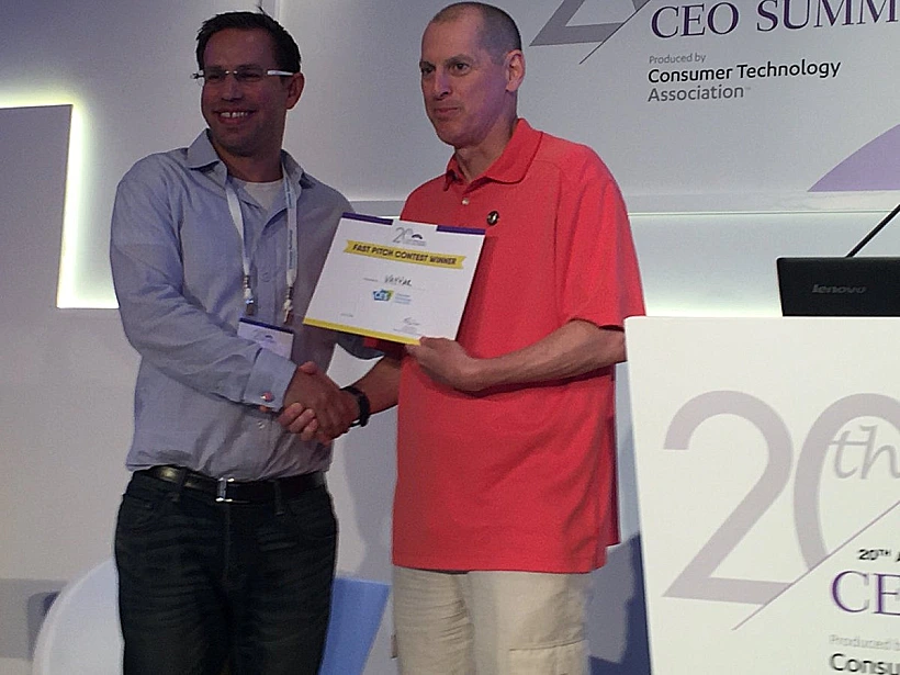 Vayyar וגארי שפירו בחלוקת הפרס- Consumer Technology Association