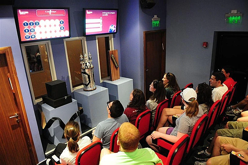 פעילות לילה