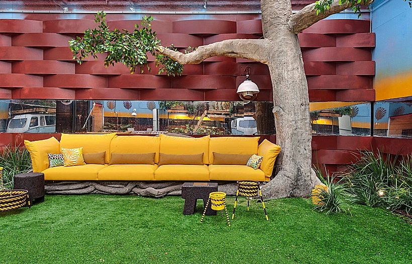 פינת הישיבה בעונה הנוכחית