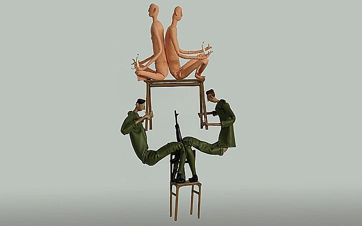 #firstcoffee איורי אופנה: מימי זיו, צילום רן יחזקאל