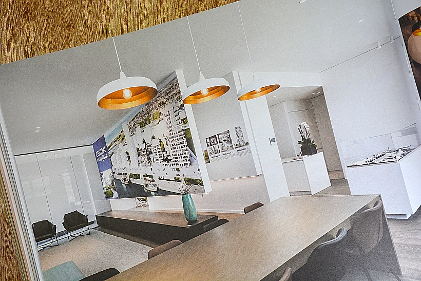 מתוך הקטלוג של TAL