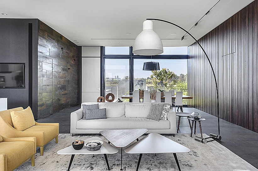 פרויקטים עם דינמיקה, בית מודרני בשרו