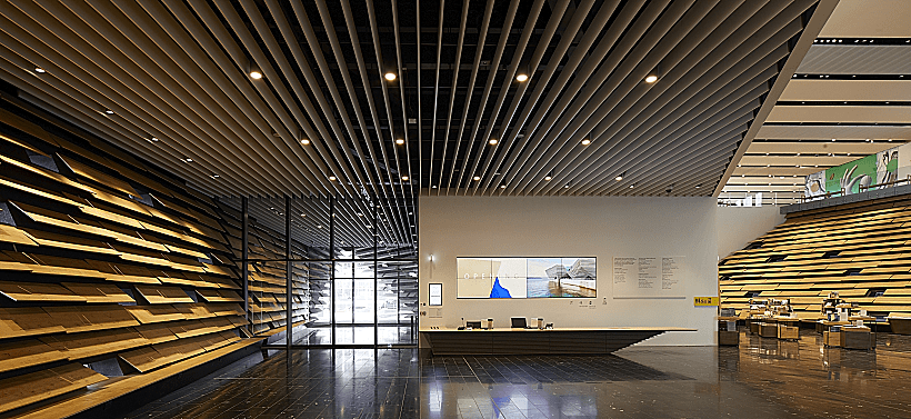 כניסה רחבת ידיים