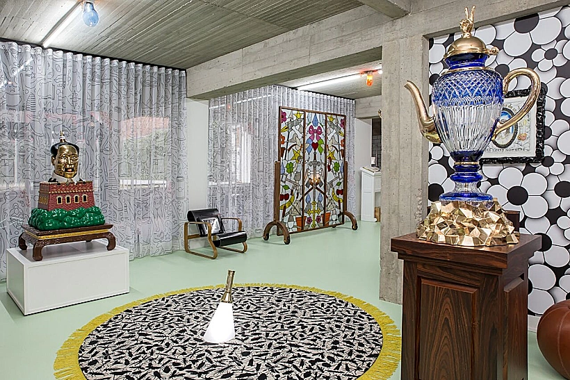 הכל מכל וכל: טפטים, שטיחים, וילונות