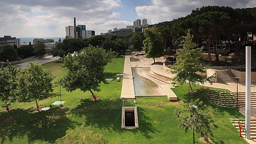 רחבה מרכזית הטכניון