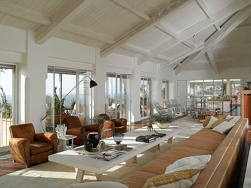 המעבר בין פנים וחוץ, בית ביפו