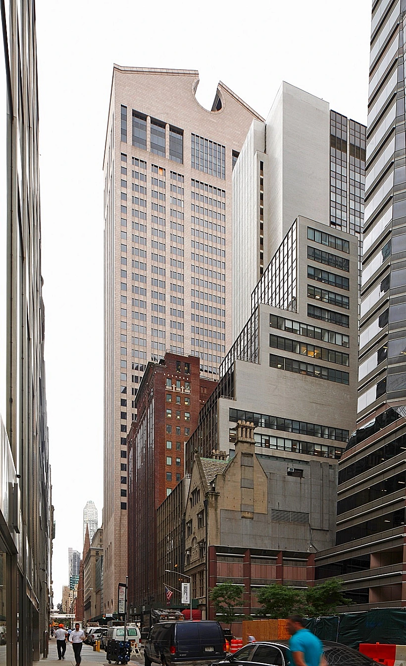 פחות הוא משעמם (צילום יחצ)