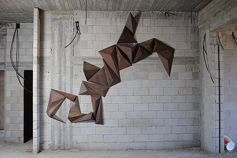 מפסלי המתכת של שריתה פלד