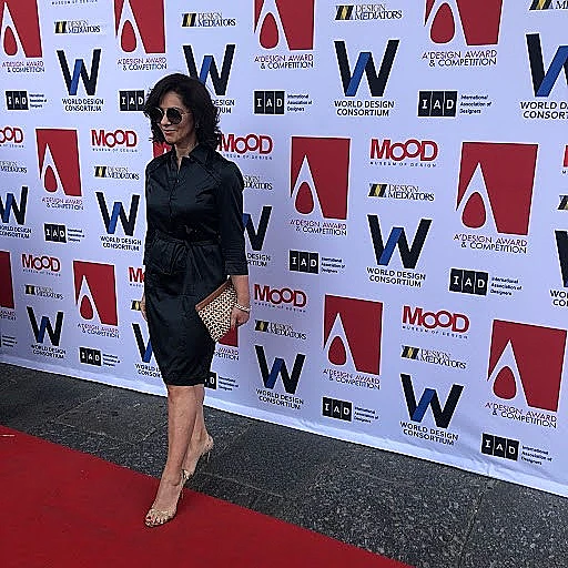 שרית שני חי בטקס קבלת הפרס