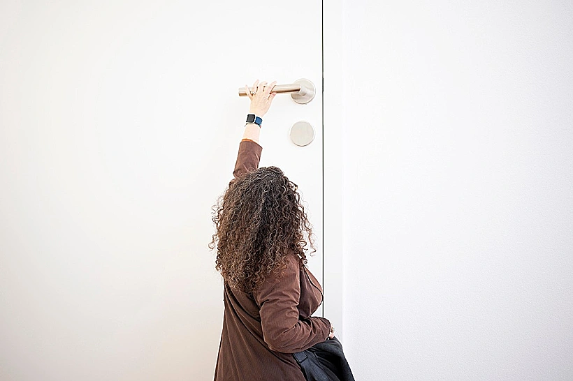 הביתן השווצרי, אליס בארץ הפלאות