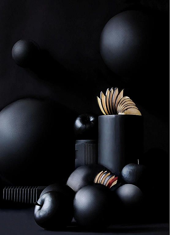 Black Abstracts עדו גרעיני