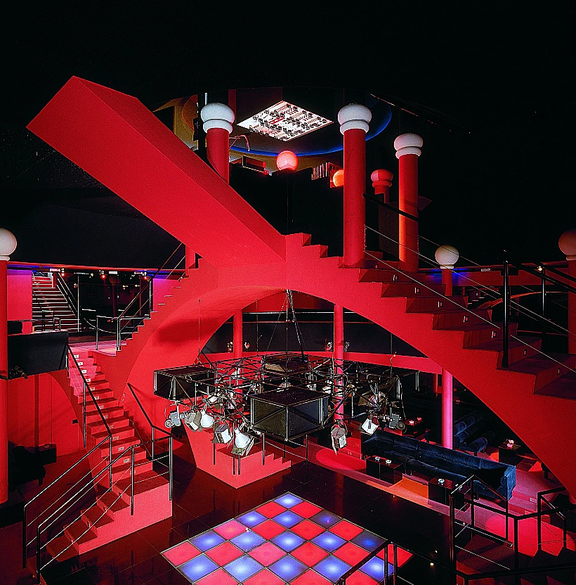 מועדון Space Electronic