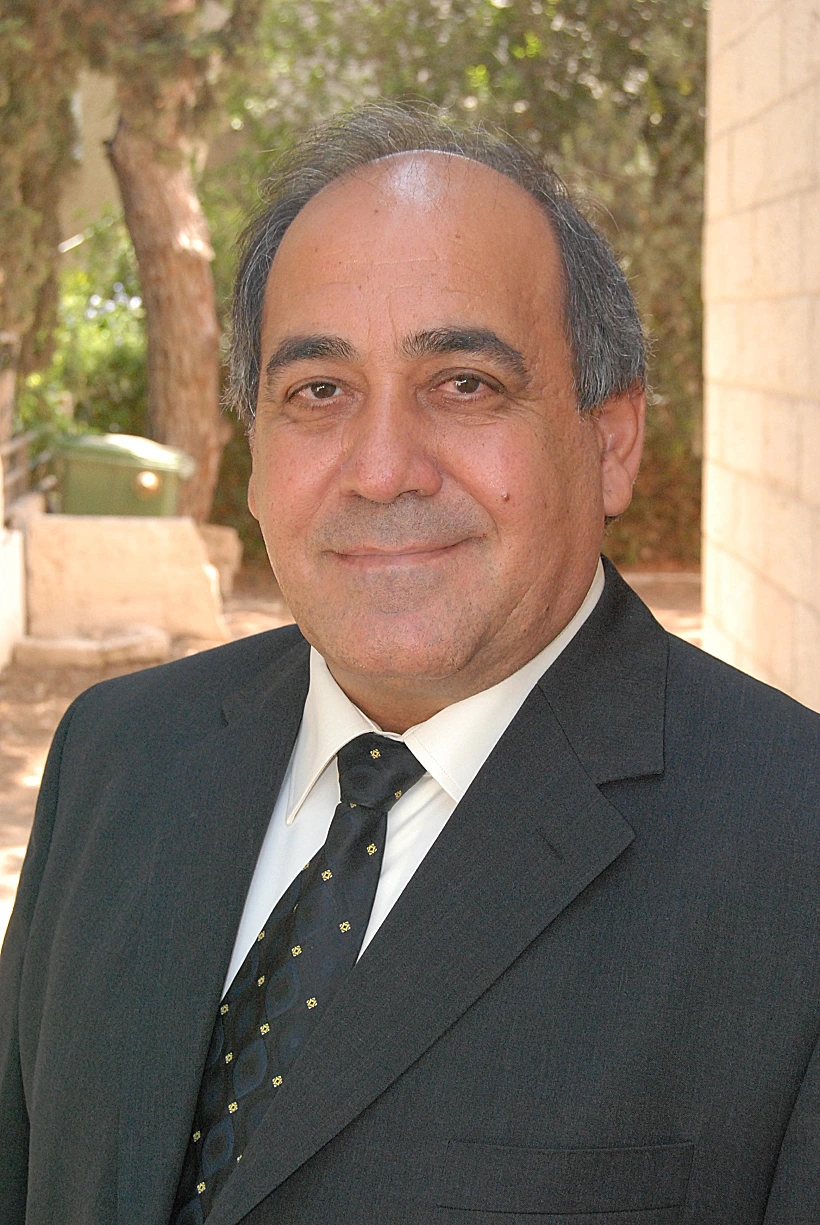 גבריאל נעמן, יושב ראש מועצת שלומי. בונה על כביש חוצה ישראל